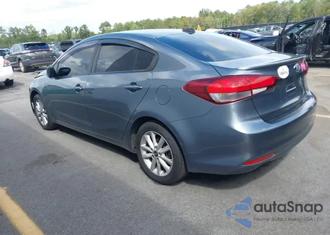 2017 Kia Forte S из США, поврежденный, VIN 3KPFL4A72HE061650